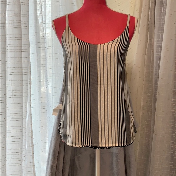 Black Tape - Reversible Tank - Picture 3 of 6